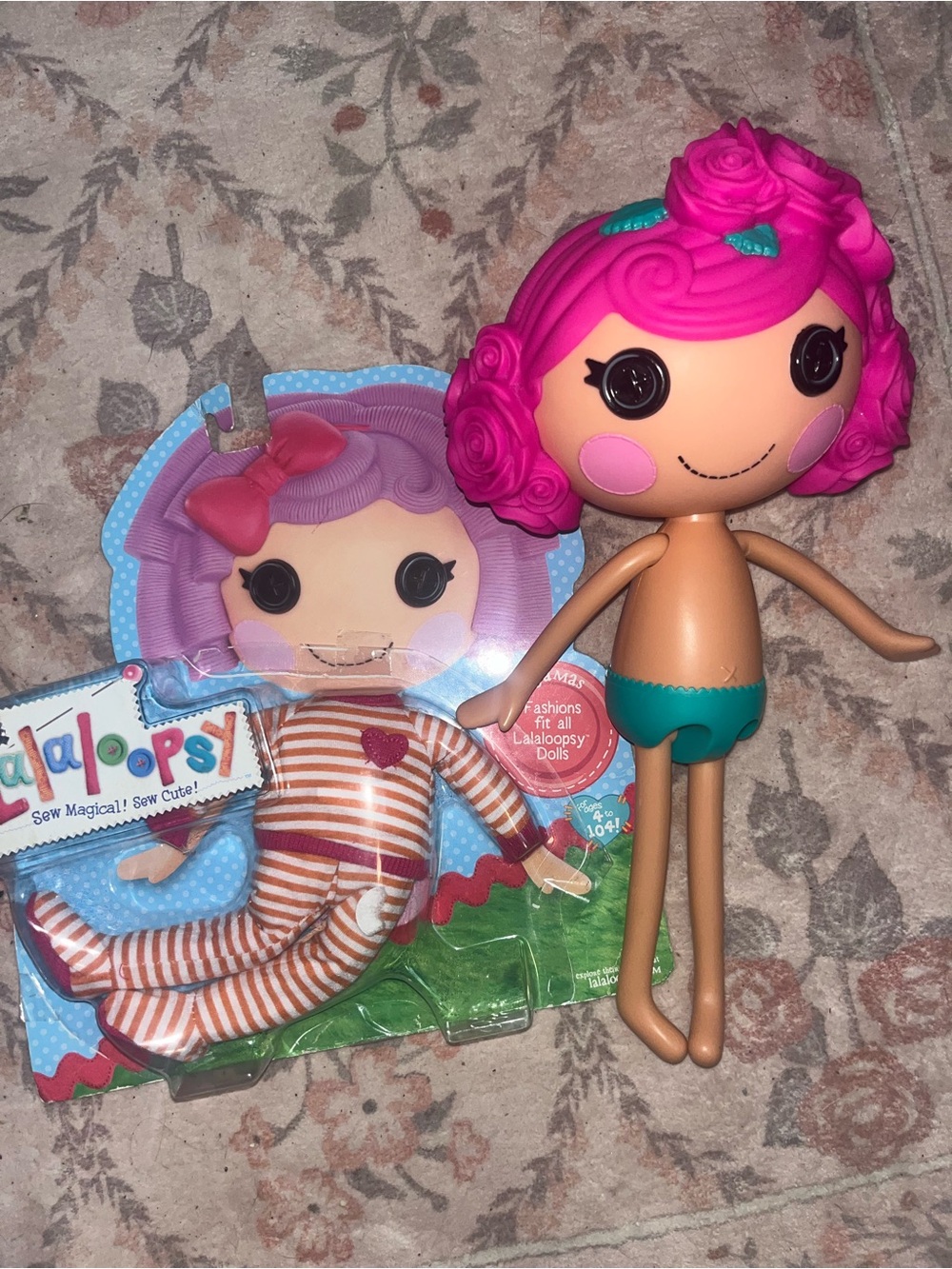 Lalaloopsy fashion pack with doll, rosebud Longstem